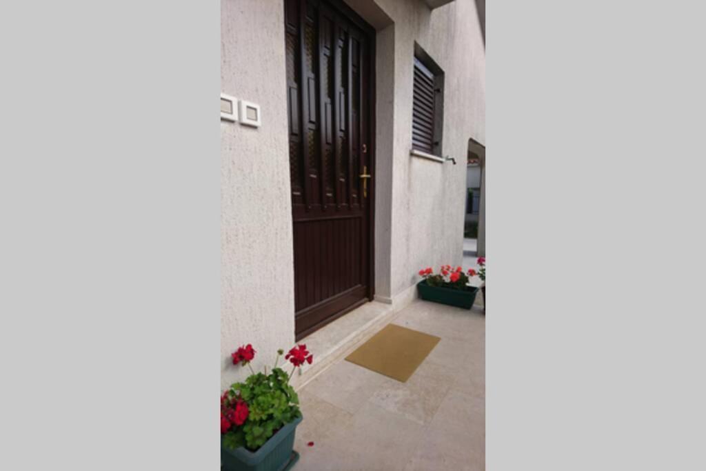 Apartment Vesna For 2, Free Parking And Wi-Fi Пула Экстерьер фото